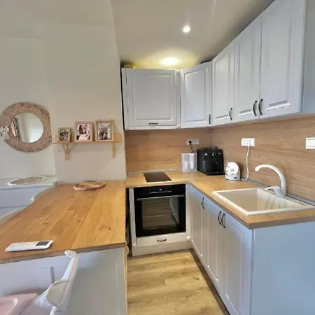 слънчево студио алпин банско! Apartman *