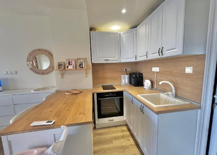 слънчево студио алпин банско! Apartamento *